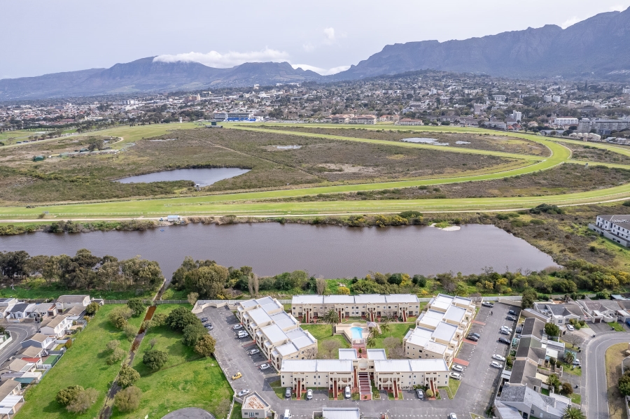 1 Bedroom Property for Sale in Kenilworth Western Cape